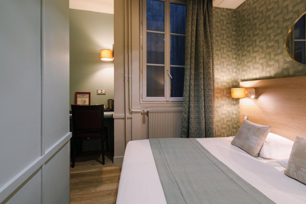 Hotel Du Dauphin Лион Екстериор снимка
