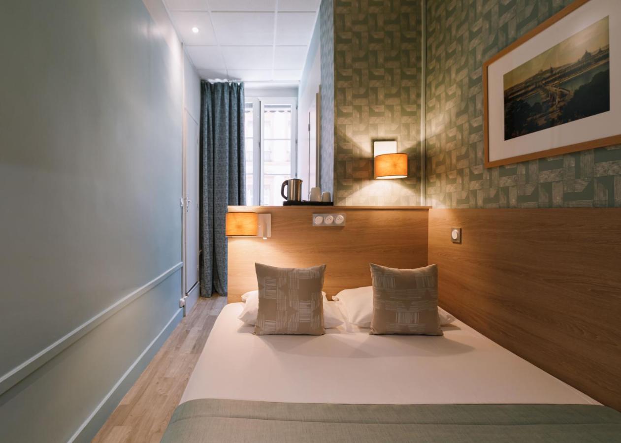 Hotel Du Dauphin Лион Екстериор снимка