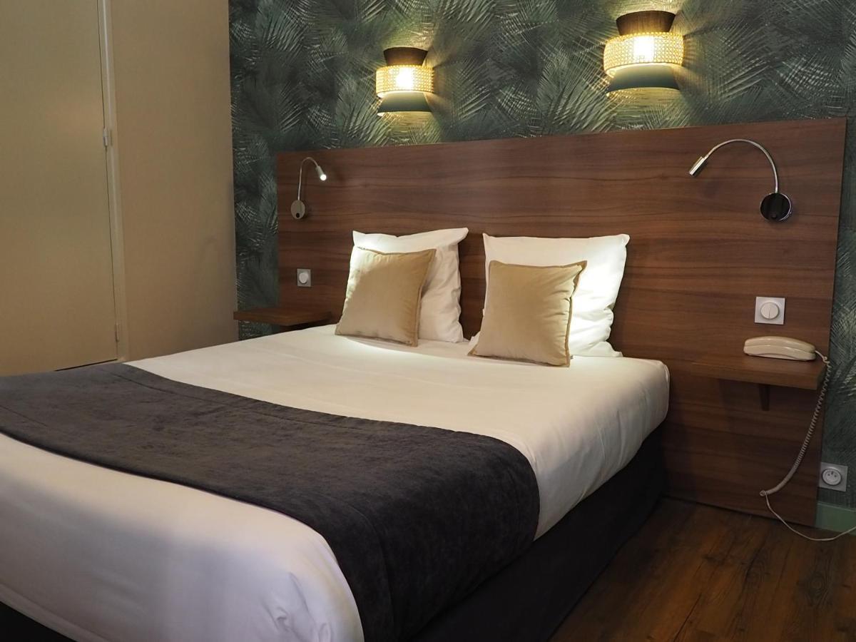 Hotel Du Dauphin Лион Екстериор снимка