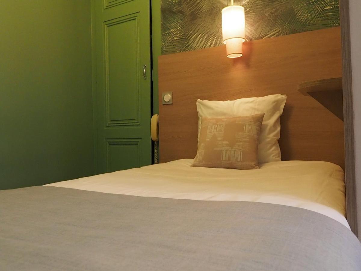 Hotel Du Dauphin Лион Екстериор снимка
